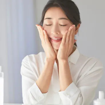 Winter Travel Skincare Essentials: What to Pack for Healthy Skin